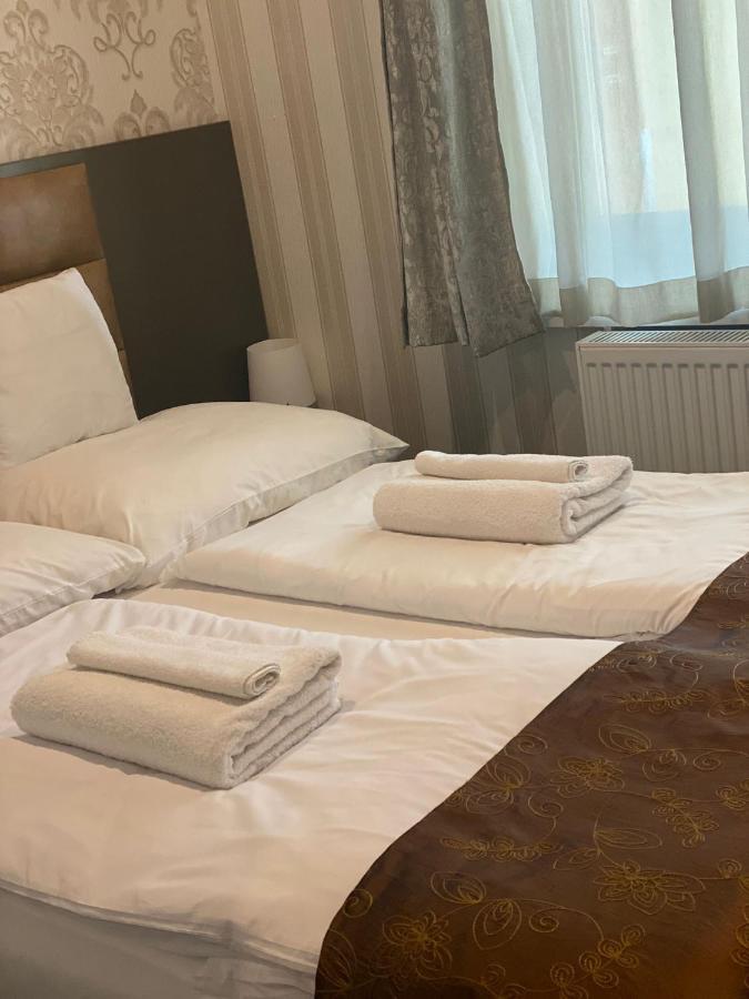 Blueline Motel Jászberény Eksteriør bilde