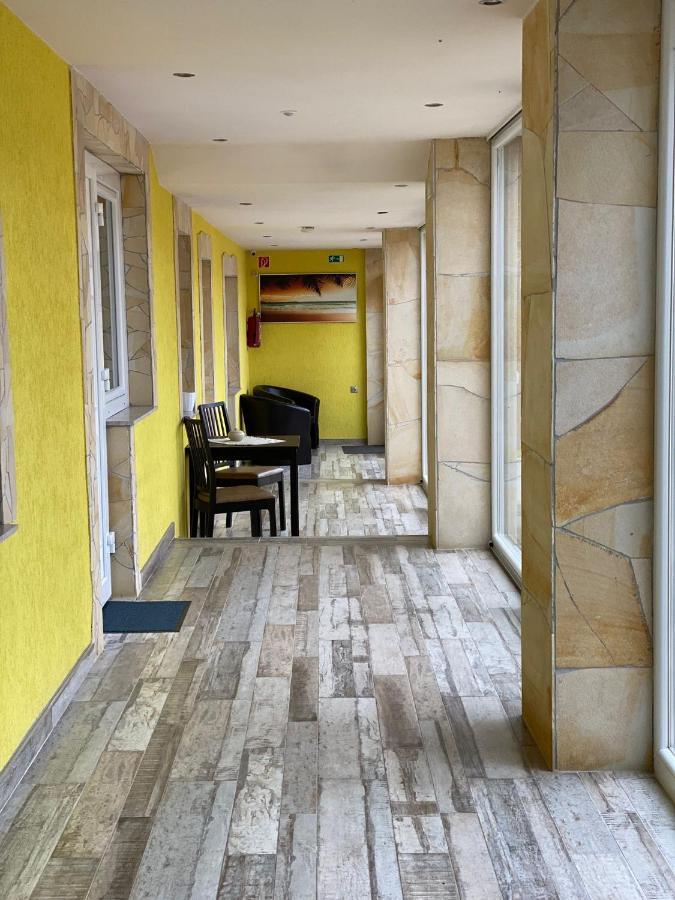 Blueline Motel Jászberény Eksteriør bilde