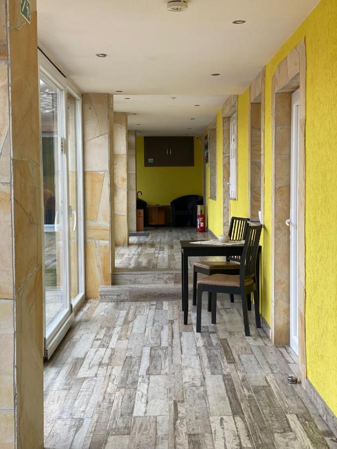Blueline Motel Jászberény Eksteriør bilde